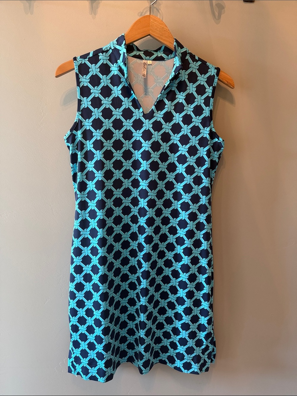 Lulu-B Navy and Teal Sleeveless V-Neck Printed Dress Size Small